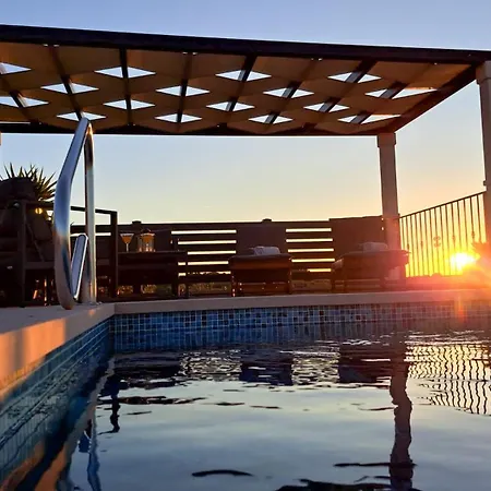 Heritage House Lori With Pool Postira